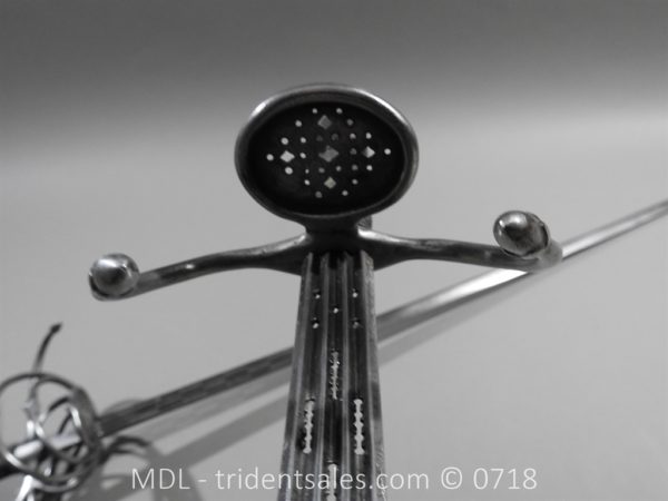 Italian Swept Rapier and Ensuite Dagger - Image 20