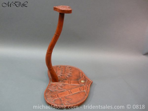 P53702 600x450 Japanese Red lacquer Sword Stand