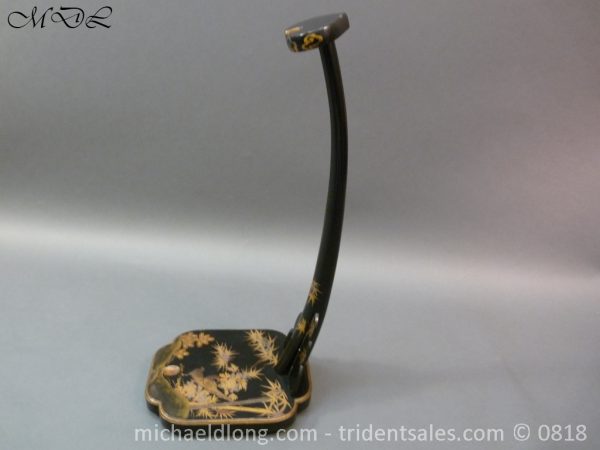Japanese Black and Gold lacquer Sword Stand - Image 5
