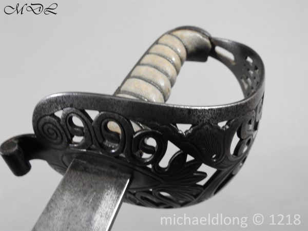 British 10th Hussars Heavy Cavalry Officer's Undress Sword - Image 10