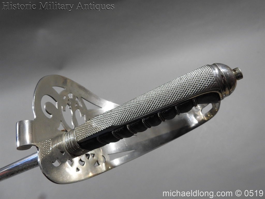 Welsh Guards Presentation Sword - Image 27