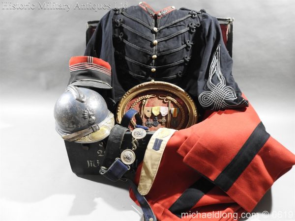 French WW1 Infantry Officer's Uniform Complete with Medals