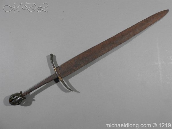 michaeldlong.com 5537 600x450 Left Hand Dagger 15th century