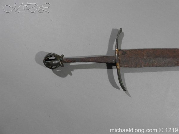 michaeldlong.com 5538 600x450 Left Hand Dagger 15th century