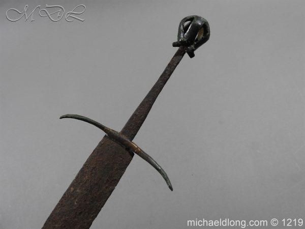 michaeldlong.com 5544 600x450 Left Hand Dagger 15th century