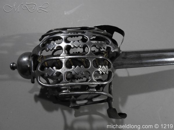 Scottish Officer's Sword Pinch of Snuff - Image 6