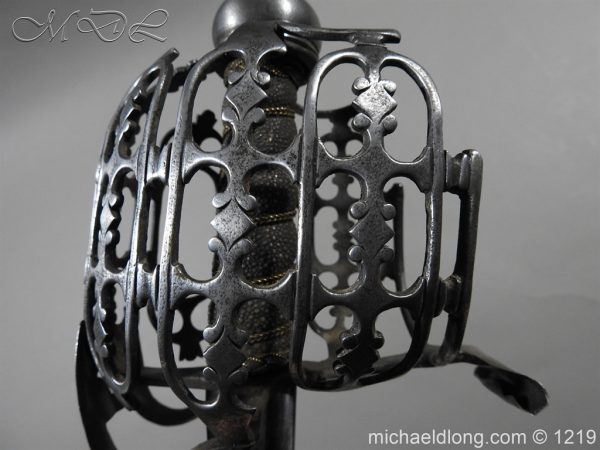 Scottish Officer's Sword Pinch of Snuff - Image 10