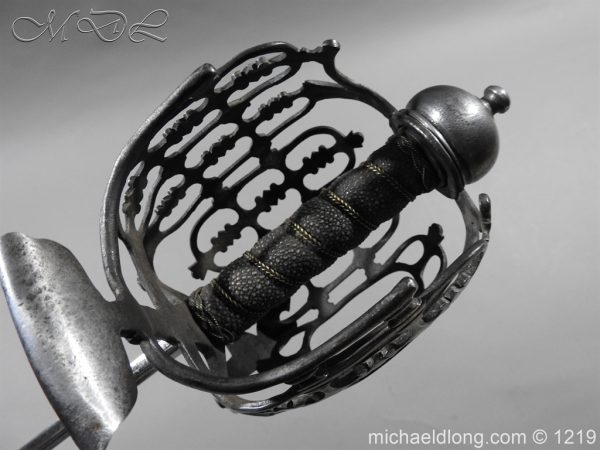 Scottish Officer's Sword Pinch of Snuff - Image 19
