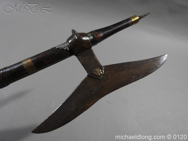 Bullova Indian Fighting Axe of the Chota Nagpur - Image 5
