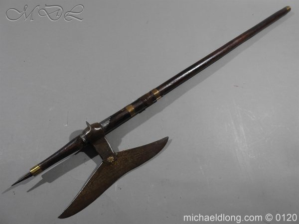 Bullova Indian Fighting Axe of the Chota Nagpur - Image 3