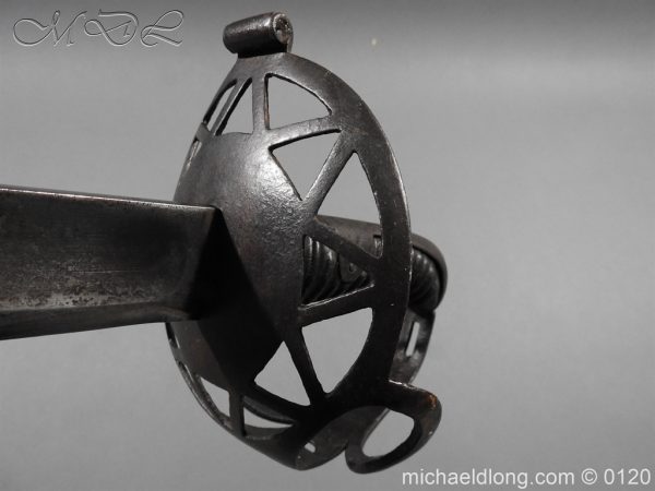 Heavy Houshold Cavalry Sword c 1810 - Image 19