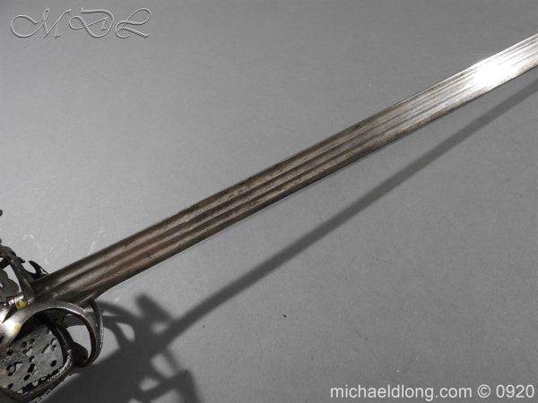 Scottish Infantry Officer's Back Sword c 1720 - Image 3