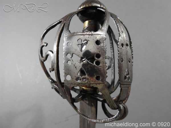 Scottish Infantry Officer's Back Sword c 1720 - Image 15