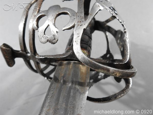 Scottish Infantry Officer's Back Sword c 1720 - Image 24