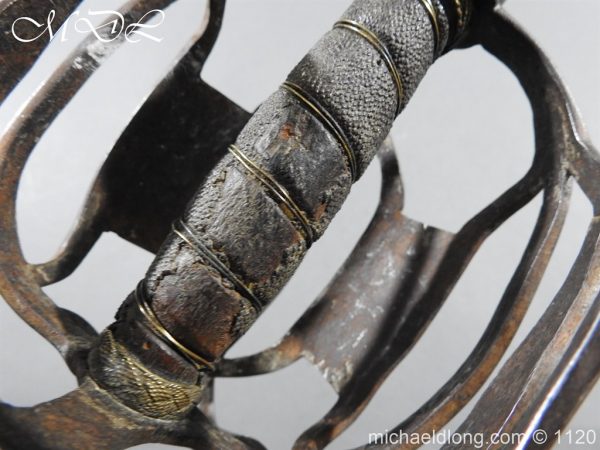 English Military 18th c Dragoon Sword - Image 5