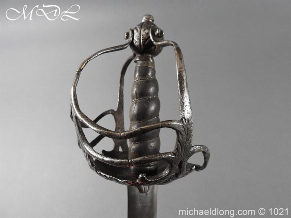 michaeldlong.com 22603 600x450 English 17th century Mortuary Sword