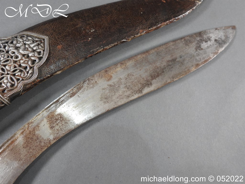 19th century Kukri or Khukuri with Silver Mounted Scabbard - Image 12