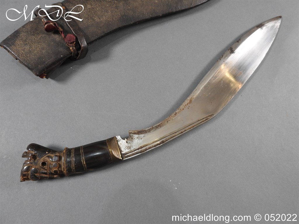 19th century Kukri or Khukuri Carved Hilt - Image 10