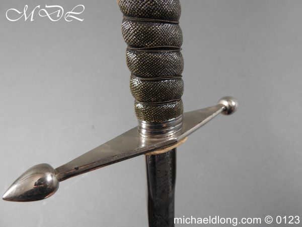 michaeldlong.com 3004918 600x450 Gordon Highlanders Edward 8th Cross Hilt Sword