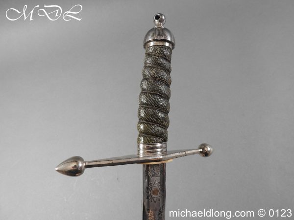 michaeldlong.com 3004920 600x450 Gordon Highlanders Edward 8th Cross Hilt Sword