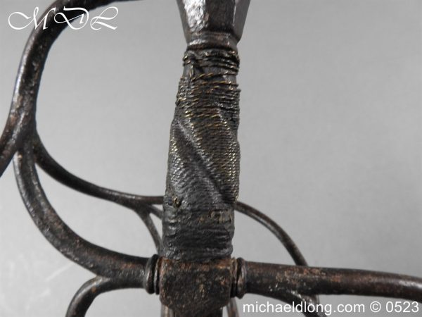 Swept Hilt Rapier c 1600 - Image 9
