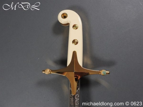 michaeldlong.com 3007935 600x450 American Marine Officer’s Sword