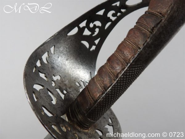 michaeldlong.com 3008465 600x450 6th Dragoon Guards Victorian Carabineer's Officer's Sword