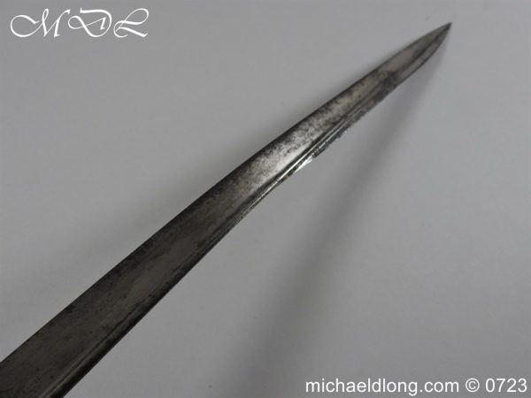 michaeldlong.com 3008486 600x450 British 1827 Pipe Back Naval Sword