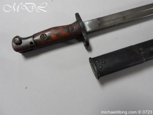 michaeldlong.com 3009256 300x225 British 1907 bayonet by Sanderson