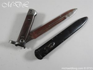 Italian M1938 Latch Lock Folding Carcano Bayonet