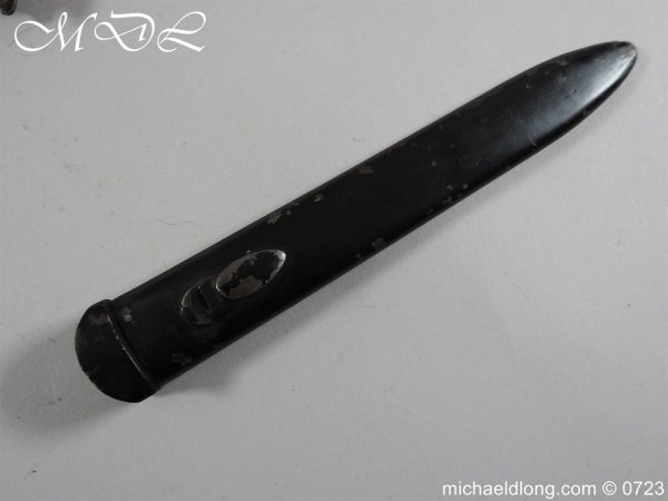 Italian M1938 Latch Lock Folding Carcano Bayonet - Image 2