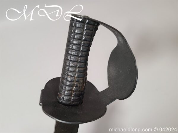 English Naval Cutlass Figure of 8 by Dawes - Image 5