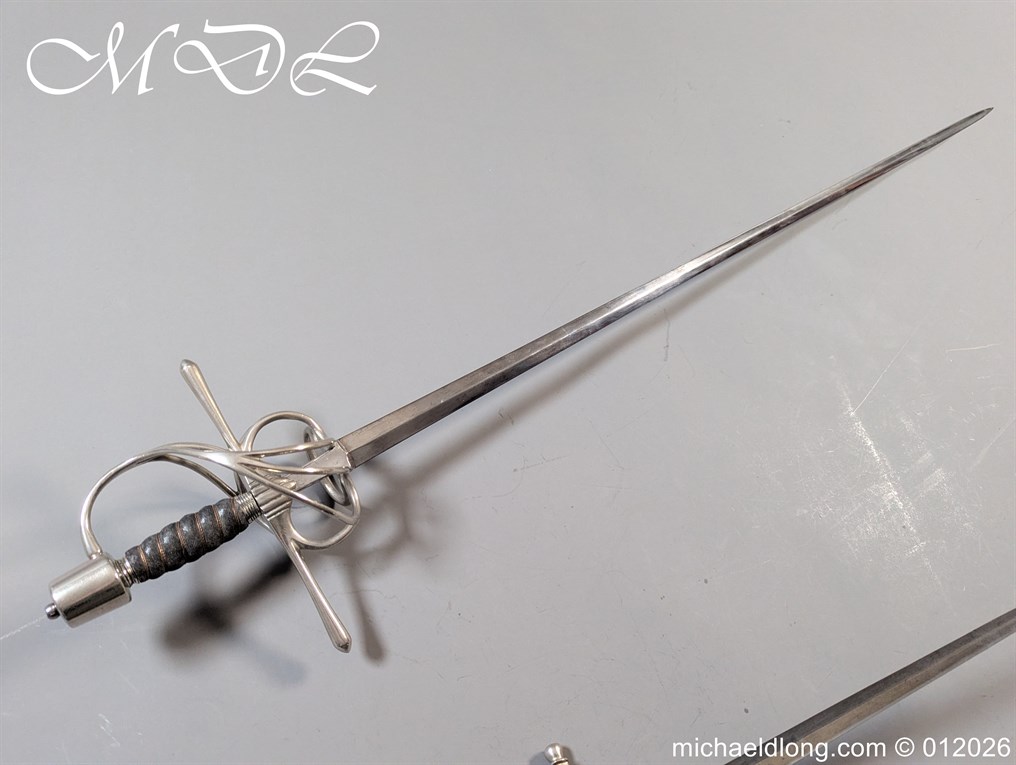 Italian Swept Hilt Rapier and Ensuite Dagger - Image 25