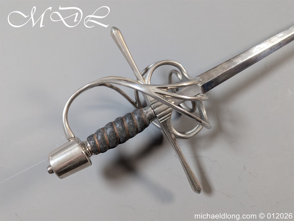 Italian Swept Hilt Rapier and Ensuite Dagger - Image 24