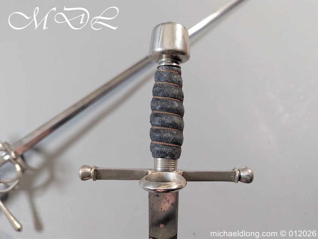 Italian Swept Hilt Rapier and Ensuite Dagger - Image 14