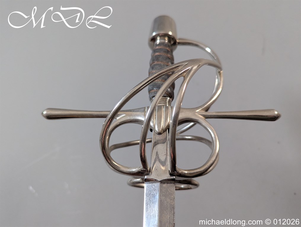 Italian Swept Hilt Rapier and Ensuite Dagger - Image 11
