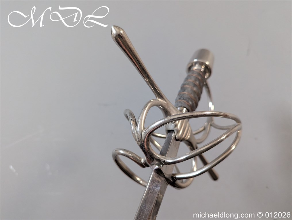 Italian Swept Hilt Rapier and Ensuite Dagger - Image 10