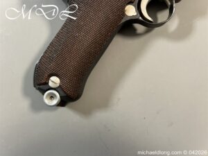 Alternative view of Deactivate 1940 dated WW 2 Luger